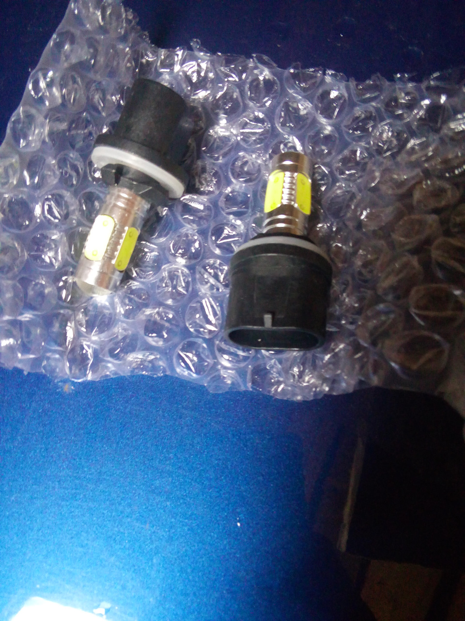 Замена лампочек в ПТФ на Светодиодные — DRIVE2