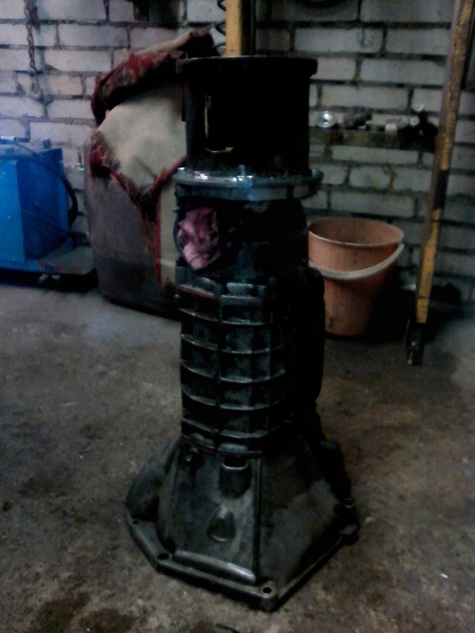 Практически готово к инсталяции КПП ВАЗ + ОРК — ИЖ 2126, 1,7 л, 2003 ...