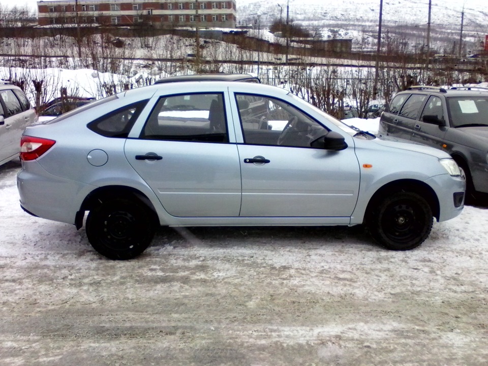 Lada Granta седан стандарт 2012