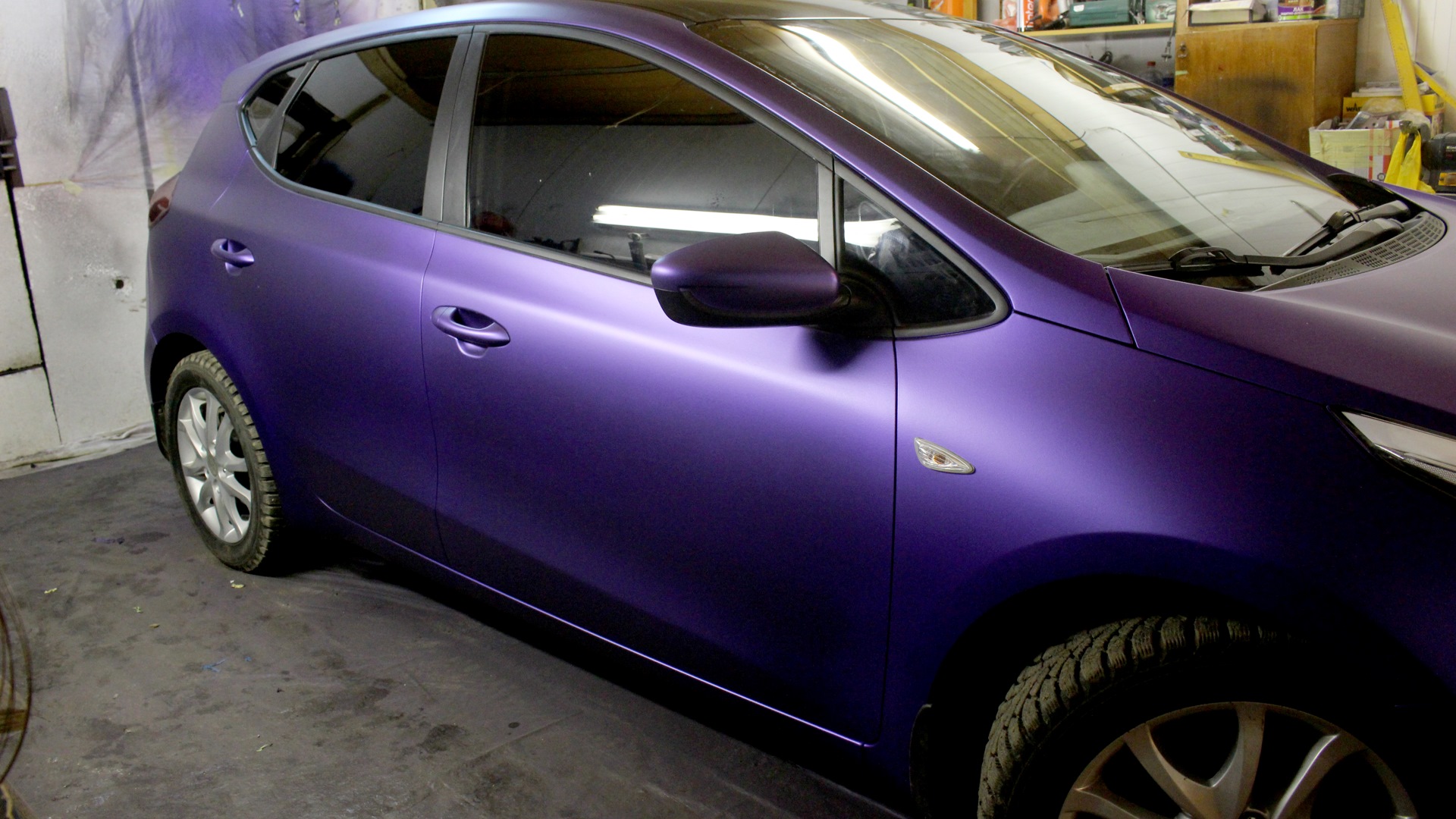 Kia Ceed фиолетовый