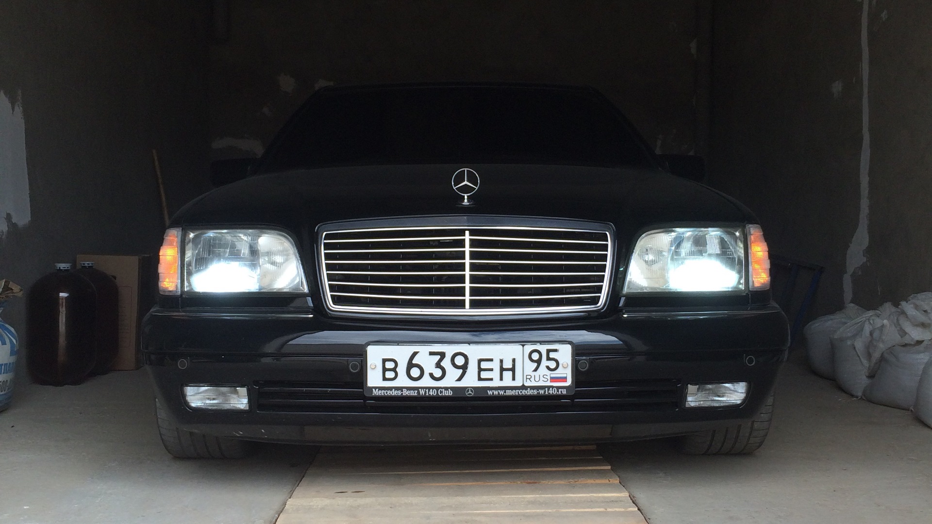 Mercedes-Benz S-Class (W140) 3.2 бензиновый 1998 | Живая Легенда на DRIVE2