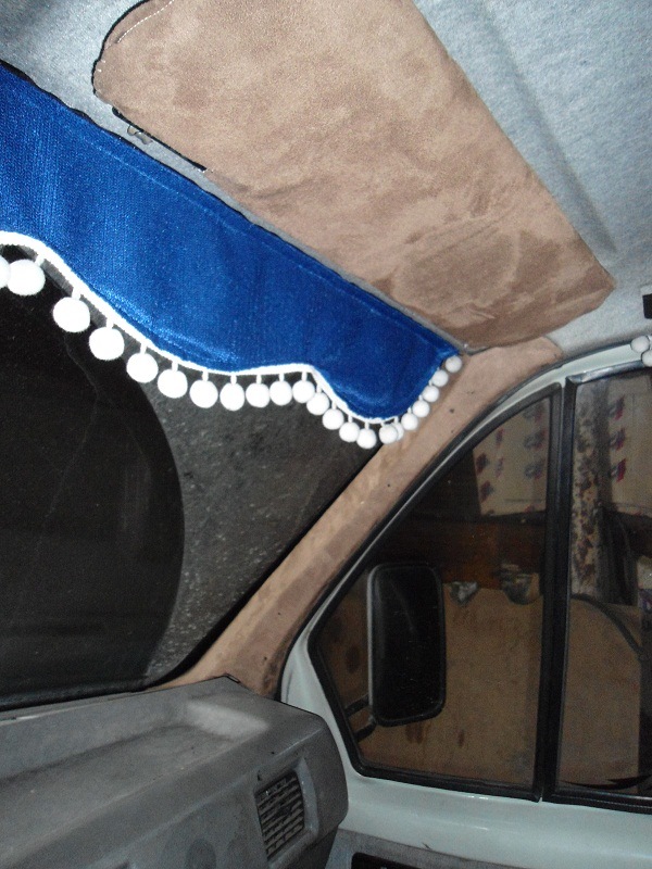 Стойки в алькантару — ГАЗ Газель, 2,4 л, 1998 года | стайлинг | DRIVE2