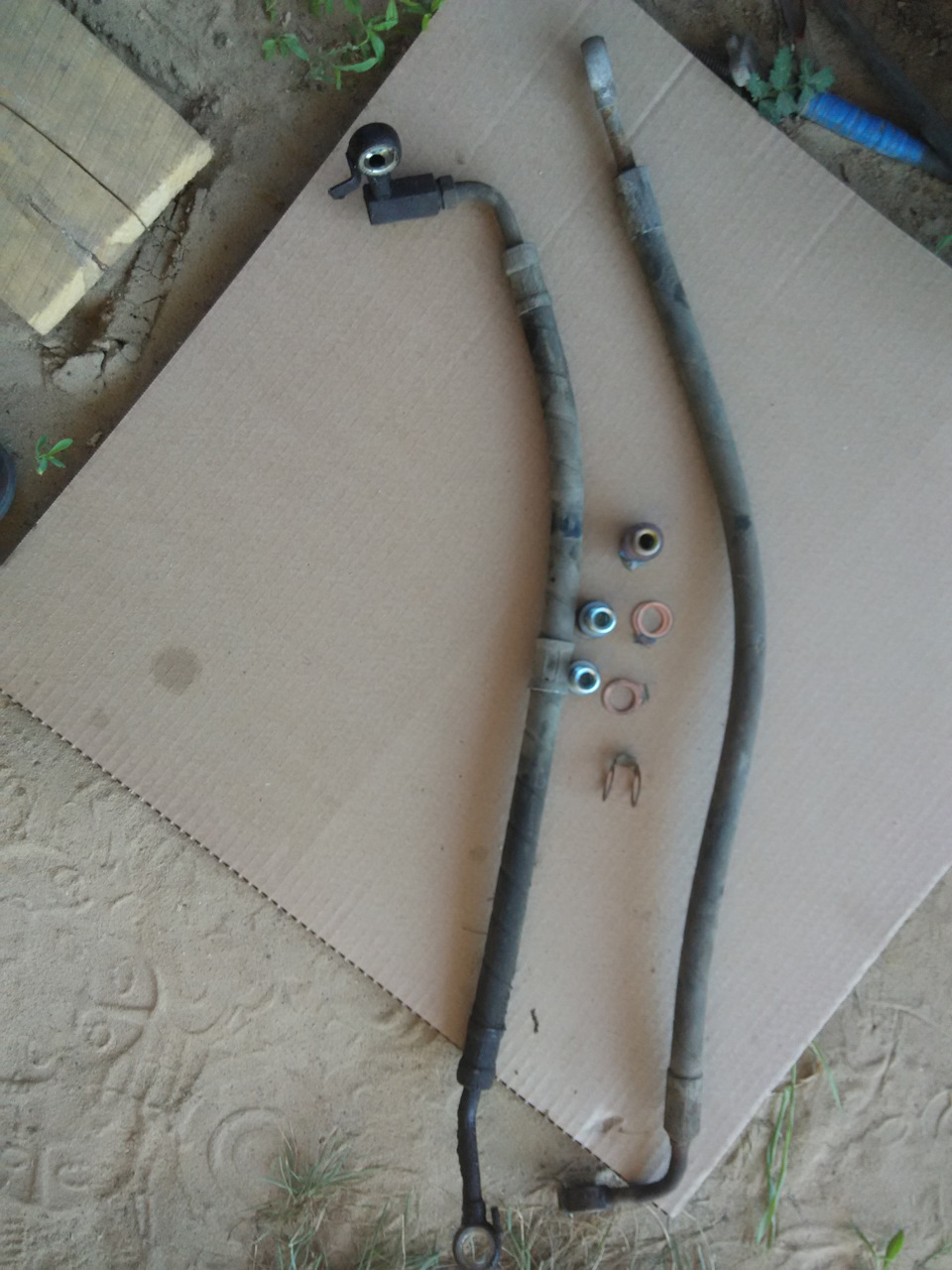 Пришлось с ним повозится — Toyota Avensis I