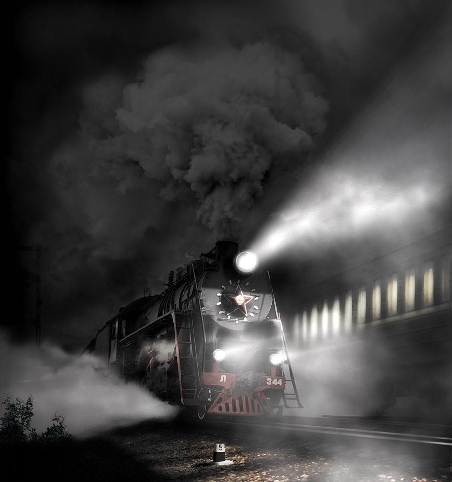 Прожекторы локомотивов. Поезд-призрак «Санетти». Паровоз. Паровоз ночью. Паровоз мчится.