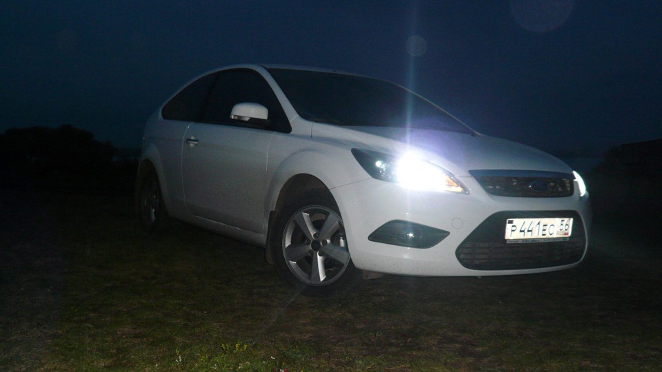 Ford Focus II 2008 White