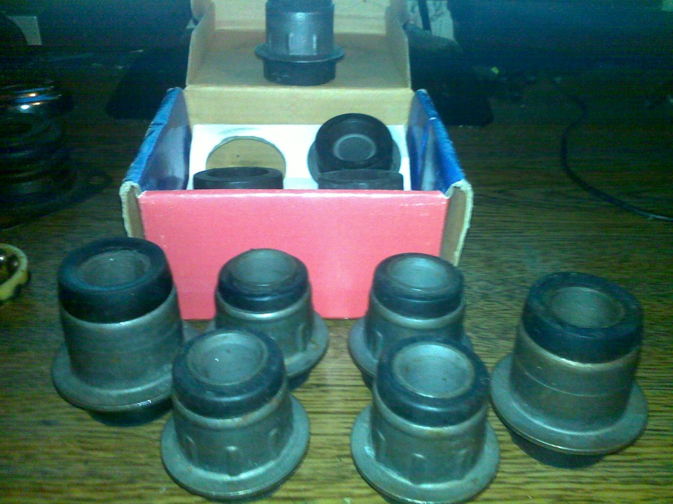 Продам стеклоподъемники, шарниры и еще много всего на ВАЗ 2101-07 ...