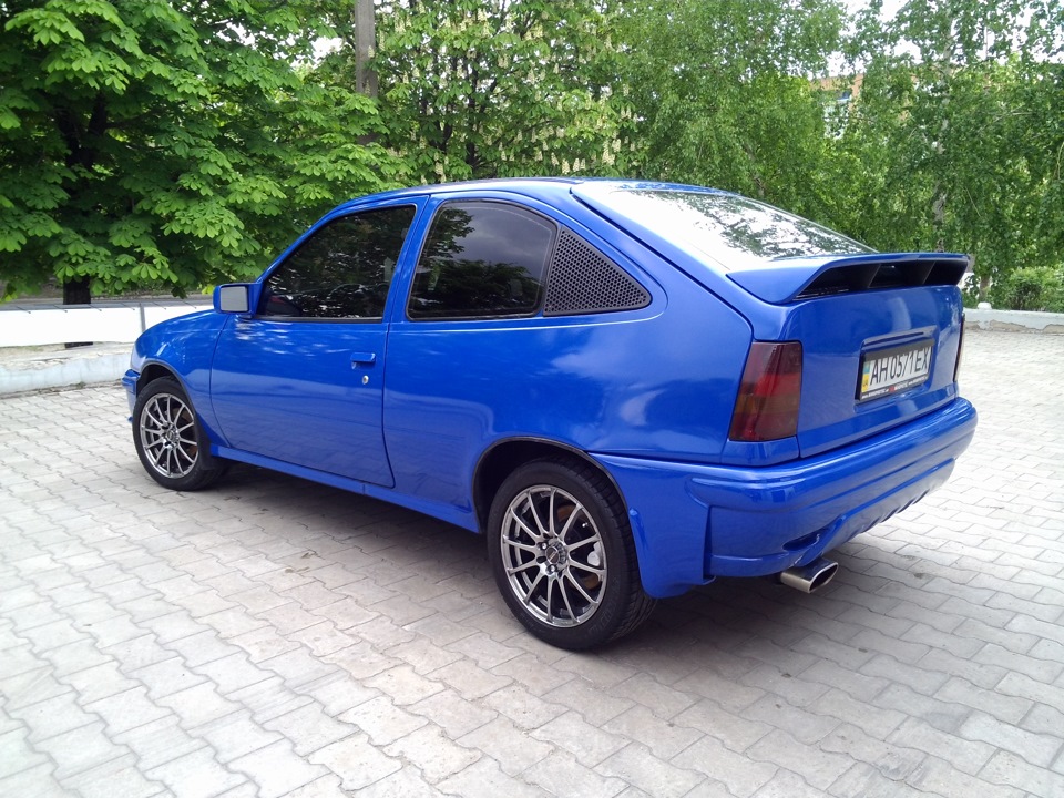 opel kadett 1995