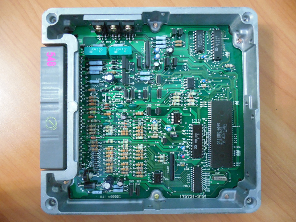 Как разобрать блок управления двигателем ЭБУ для 7a-fe. - DRIVE2