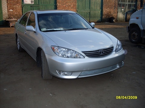 Bumper repair and painting - Toyota Camry 30L 2004