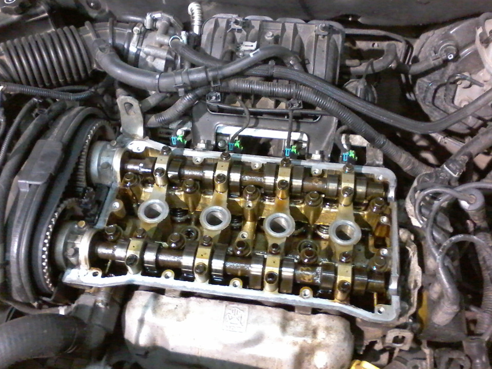 Замена прокладки клапаной крышки — Chevrolet Cruze (1G), 1,6 л, 2011 ...