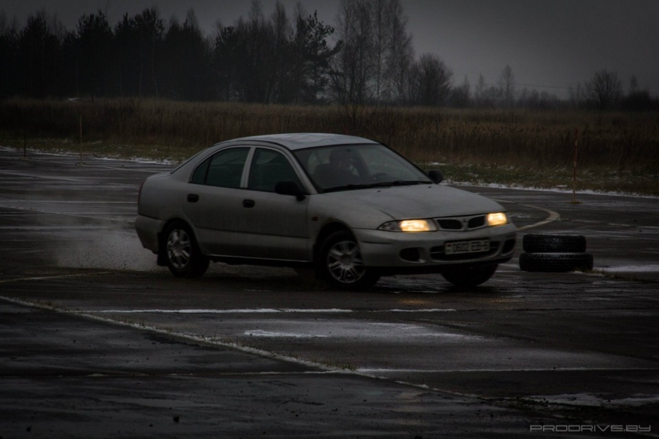 Фото в бортжурнале Mitsubishi Carisma