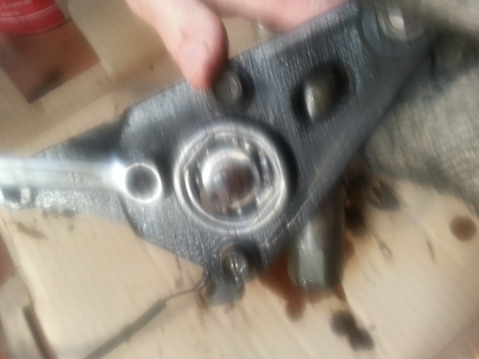 Замена подшипника в насосе ГУР. — Mazda 626 IV, 1,8 л, 1994 года ...