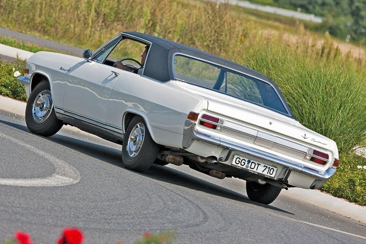 Opel Diplomat v8 Coupe