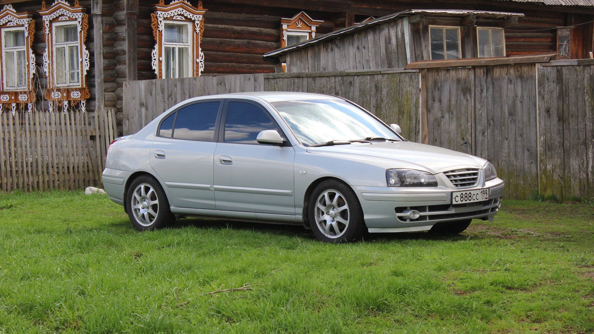 Hyundai Elantra (3G) 1.6 бензиновый 2010 | - сплав динамики и стиля на  DRIVE2