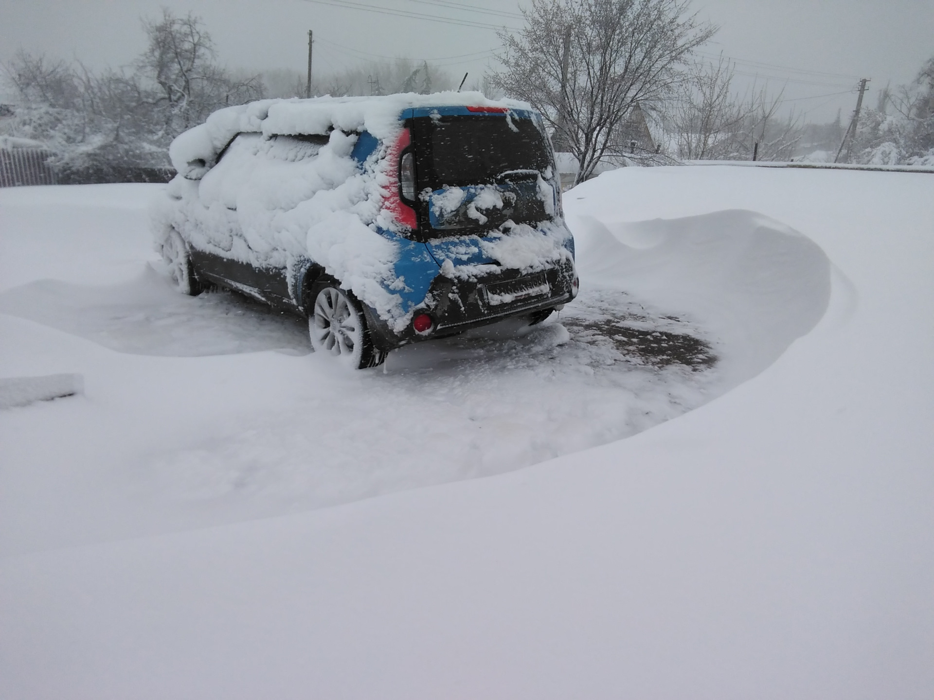 машина в снегу. зима. Gta 5 snow mod. включи 5 зима. Far cry 5 - winter hope county.