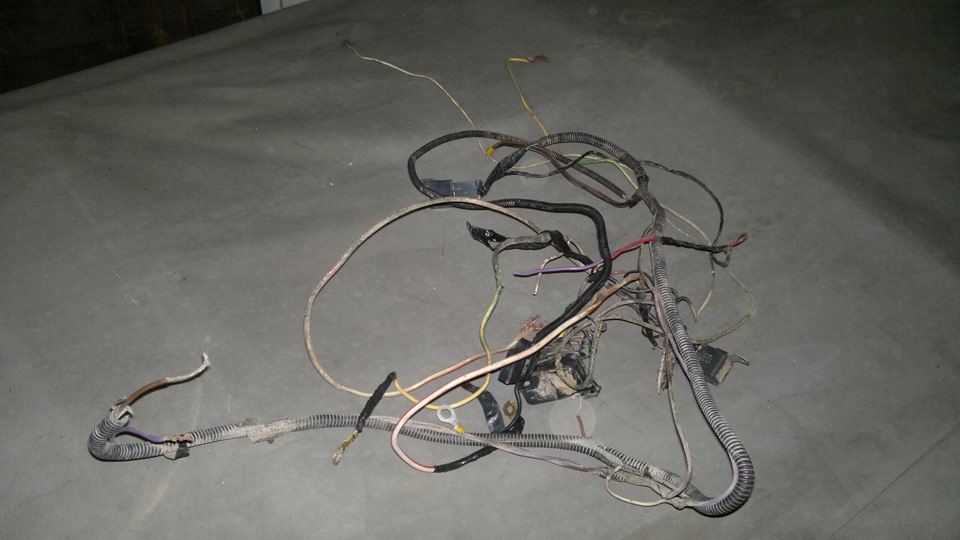 Вот она, ненужная проводка от допов. — УАЗ Patriot