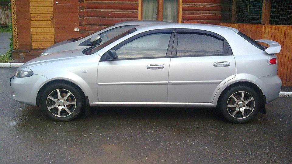 Chevrolet Lacetti 2012 клиренс