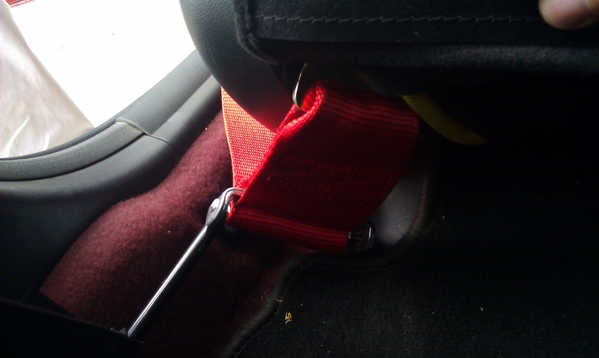 d5b5g8s 960 Как крепить 4 точечные ремни