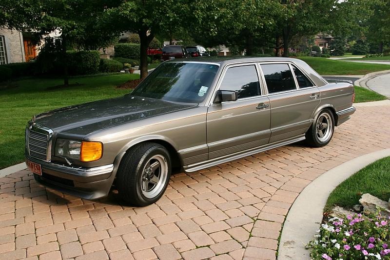 W126 mercedes фото