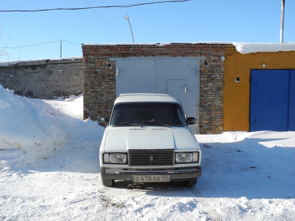 Белые поворотники в передних фарах. — DRIVE2
