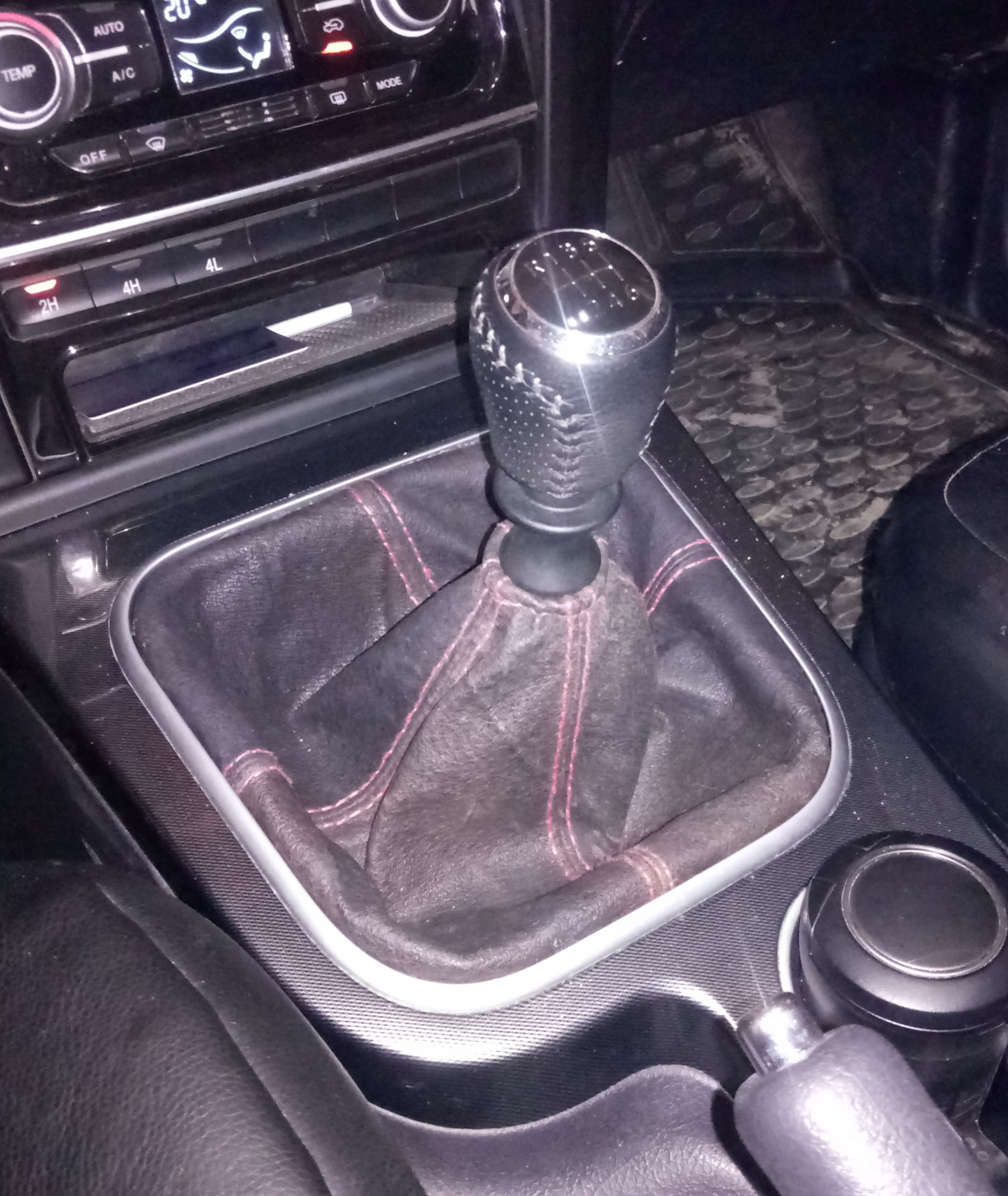 Чехол на кпп ховер h2. Ручка кпп ховер н2. Чехол кпп ховер н5. Чехол рычага раздатки уаз хантер. Чехол рычага кпп ховер н3.