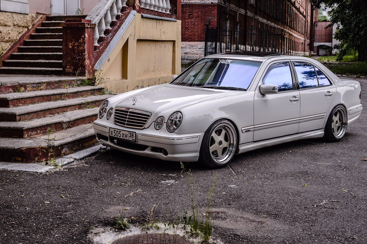 Мерседес е 210. Mercedes e320 w210. Мерседес w210 5.5. Мерседес е класс 210. Mercedes Benz e class w210 2001.