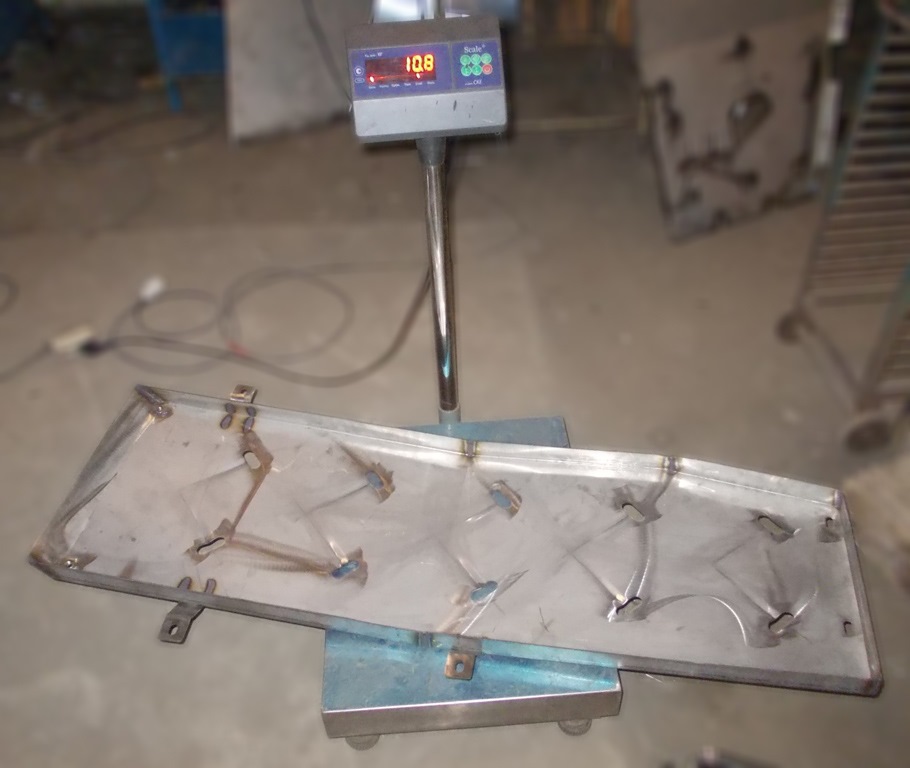 Лист защиты бака. Нержавейка 2мм.