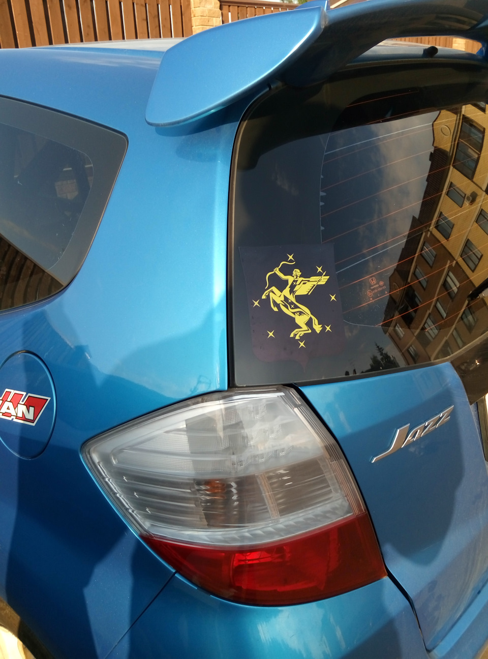 Немного патриотизма — Honda Jazz (2G), 1,2 л, 2009 года | просто так ...
