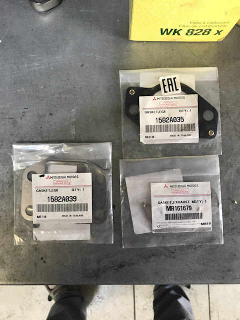 MR161679 Прокладка трубки выпускного коллектора Mitsubishi | Запчасти ...