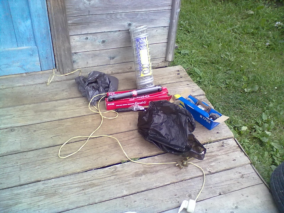 Разборка трапеции дворников и ее смазка, проклейка дверей. — Lada ...