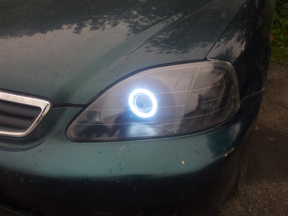 Honda Civic ek 98gin  install bi-xenon lenses and painting the headlights