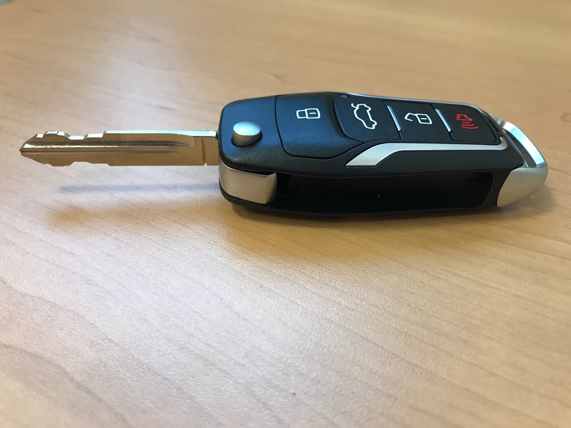 складной ключ. корпус ключа зажигания ssangyong (2 кнопки, hyn10). раскладной ключ для митсубиси. ключ зажигания уаз патриот 2015. складной ключ аутлендер 1.