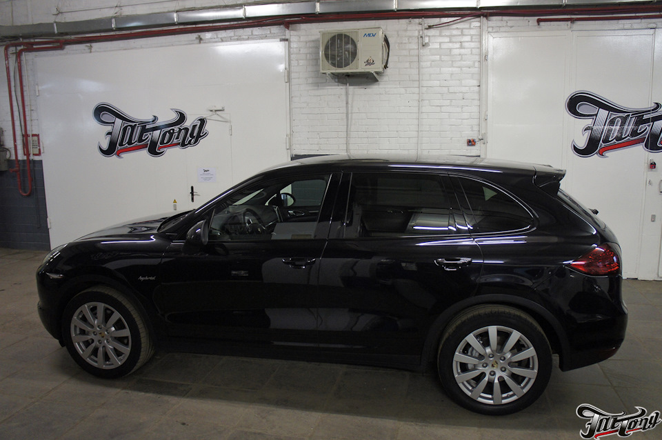 Porsche Cayenne. Антихром кузова, полировка фар, тонировка лаком задних ...