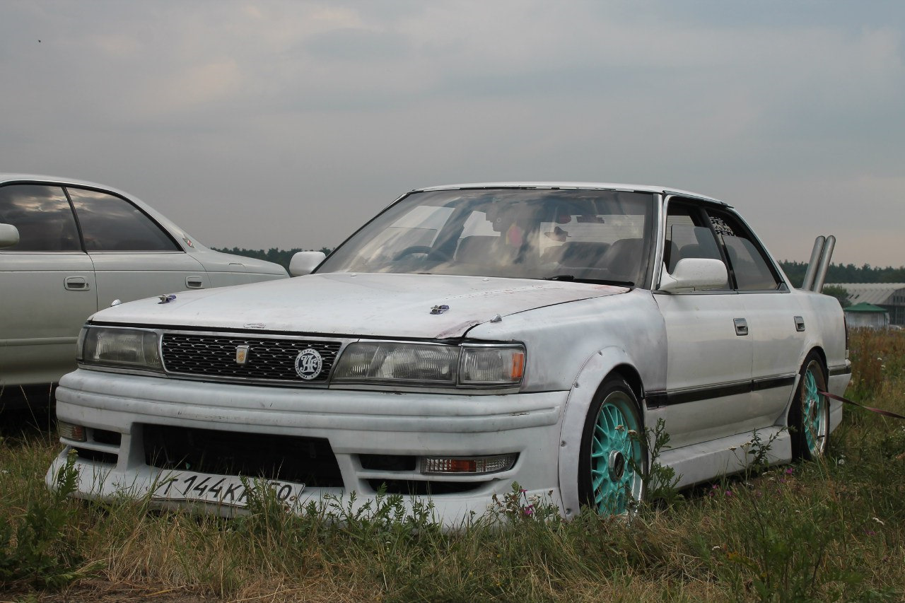 toyota chaser 81