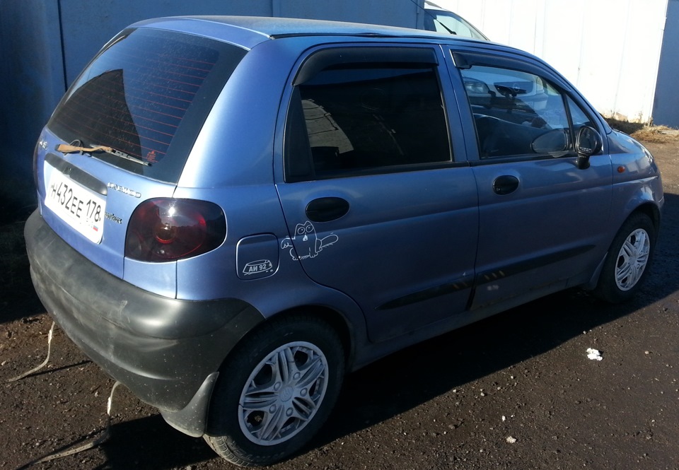 Тонированный матиз. Daewoo Matiz тонированный. Заднее тонировка Дэу Матиз. Синий тонированный Матиз. Матиз 3 тонировка.