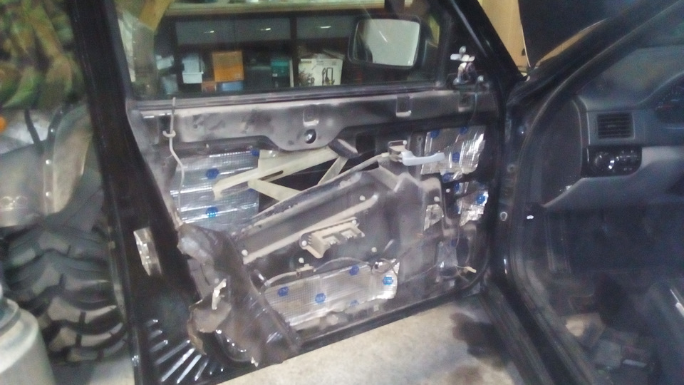 Шумоизоляция дверей приора. — DRIVE2