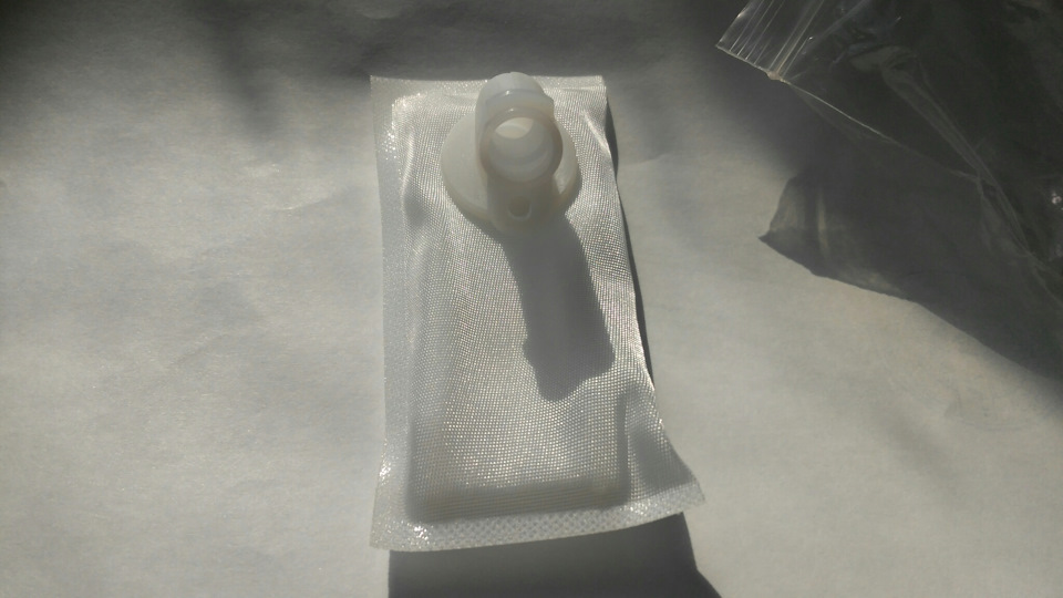 Замена сетки в бензобаке — Nissan Cefiro (A32), 2 л, 1995 года | своими ...