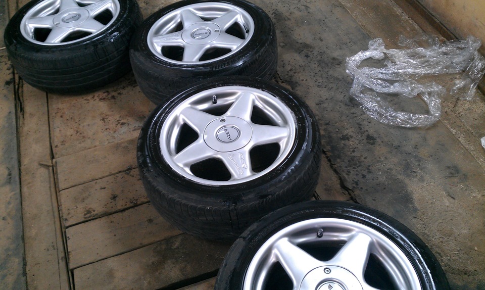 Новые диски AZEV R16 — Volkswagen Golf Mk2, 1,9 л, 1986 года | колёсные ...