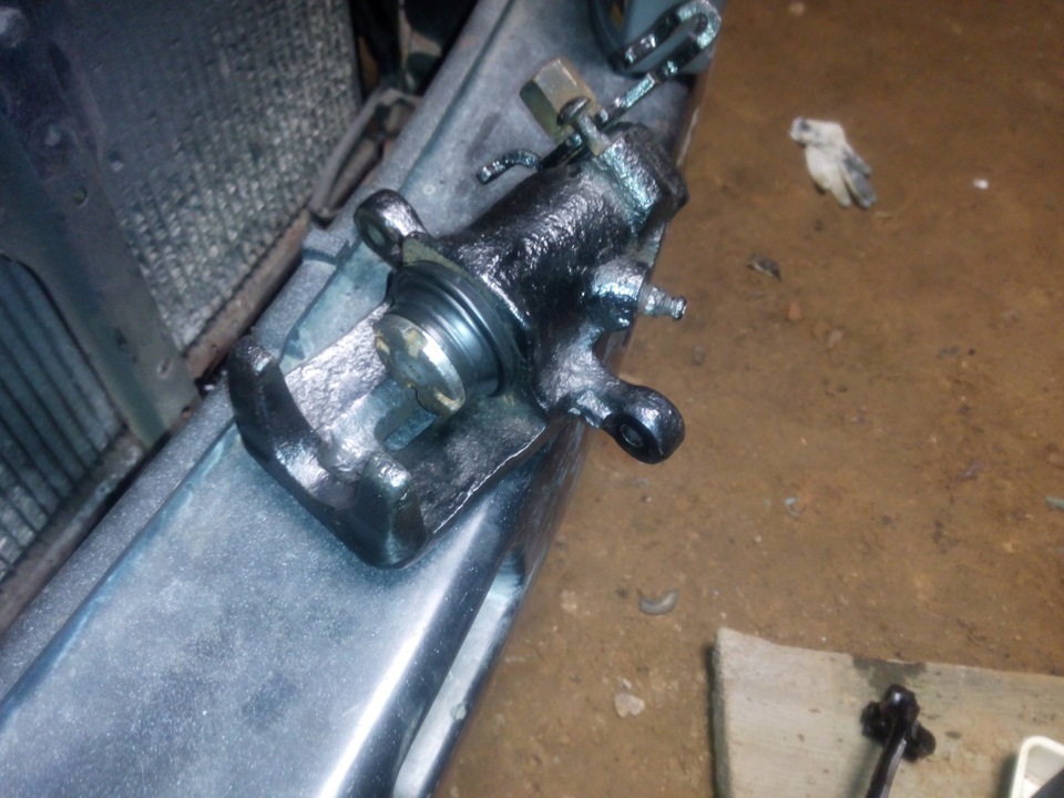 Замена задних барабанных на дисковые тормоза — Hyundai Lantra II, 1,6 л ...