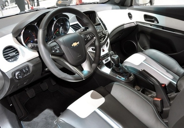 Chevrolet cruze интерьер