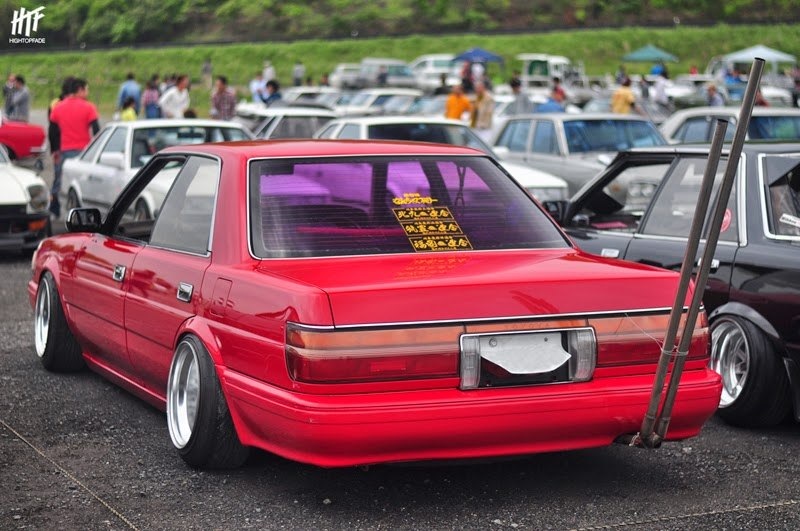 Shakotan Toyota Crown s130