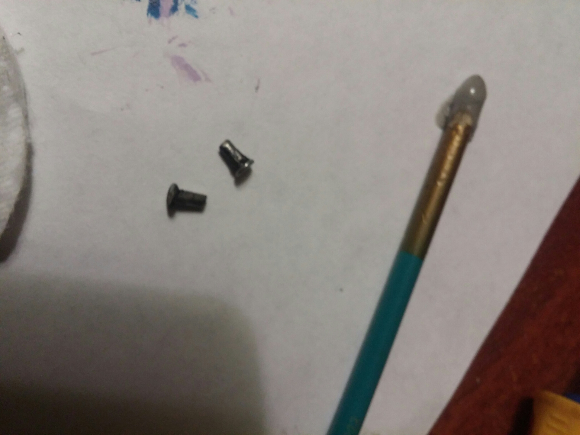 Подсос рхх. Регулятор холостого хода g16a. Датчик регулятора холостого хода. Регулятор холостого хода ваз подсос. Двигатель k4m датчик холостого хода.