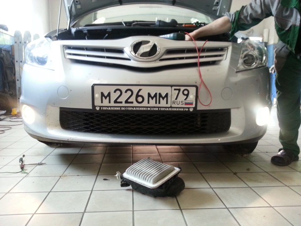 Подключение туманок и замена лампочек на Koito H11 — 1000w. — Toyota ...