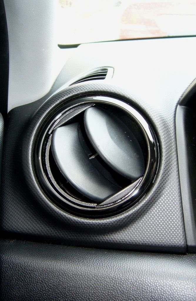 Как снять дефлекторы мазда 3 бк Чернение деталей салона! - Mazda 3 (1G) BK, 2 л, 2008 года тюнинг DRIVE2