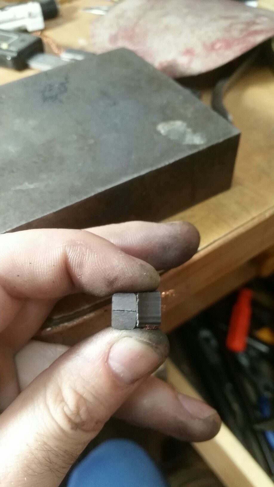 Замена счеток на моторчике От печки — Mercedes-Benz E-class (W210), 4,3 ...