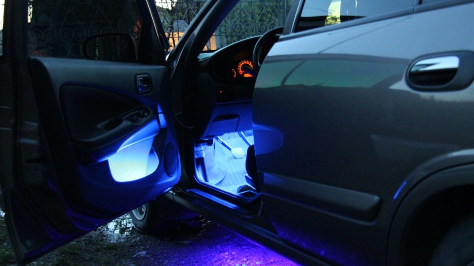 Рассыпался фарфоровый изолятор свечи зажигания! — Nissan Almera II (N16 ...