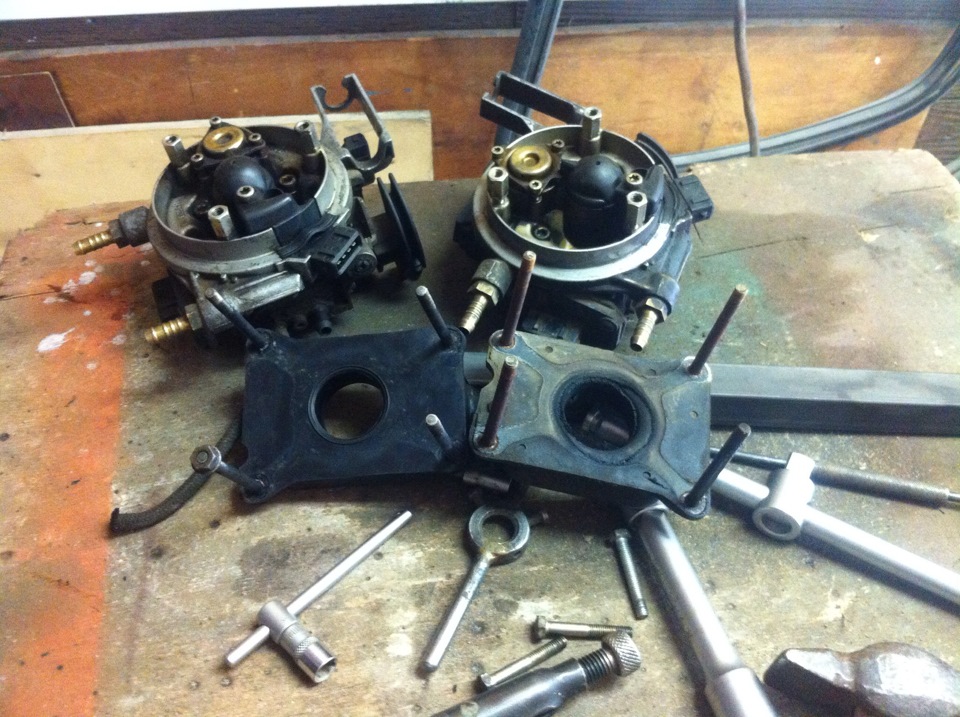 Замена моновпрыска в сборе — Volkswagen Golf Mk3, 1,6 л, 1995 года ...