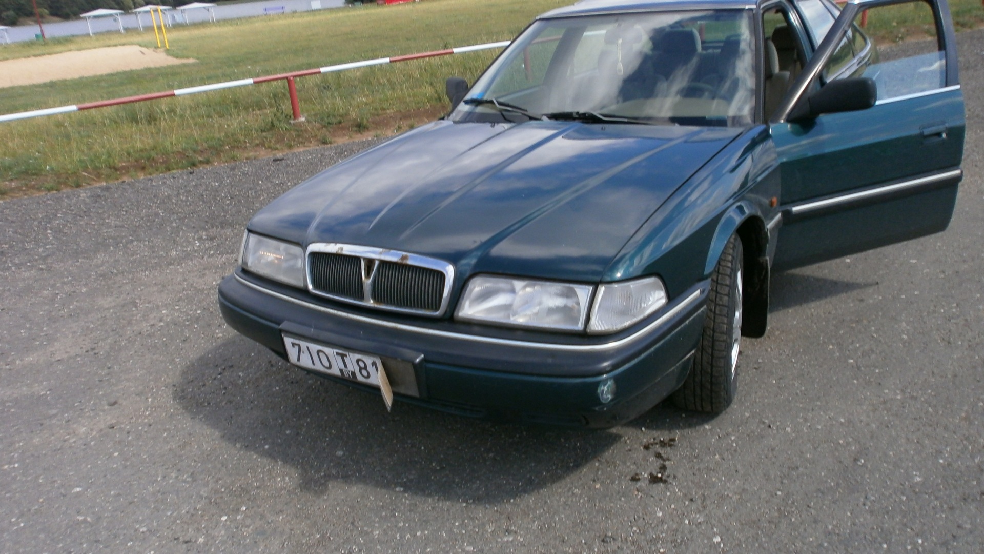 История Rover 800