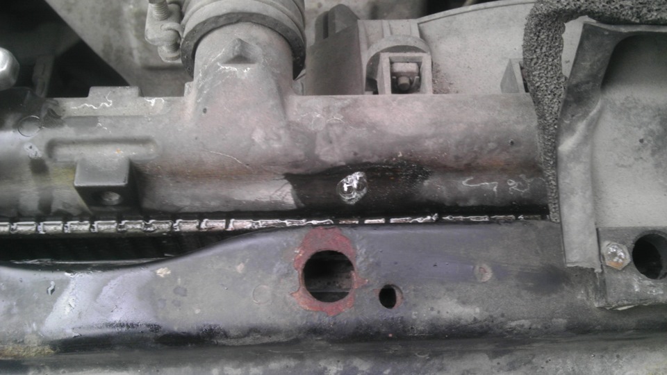 Замена радиатора — Mitsubishi Eclipse (3G), 2,4 л, 2000 года | визит на ...