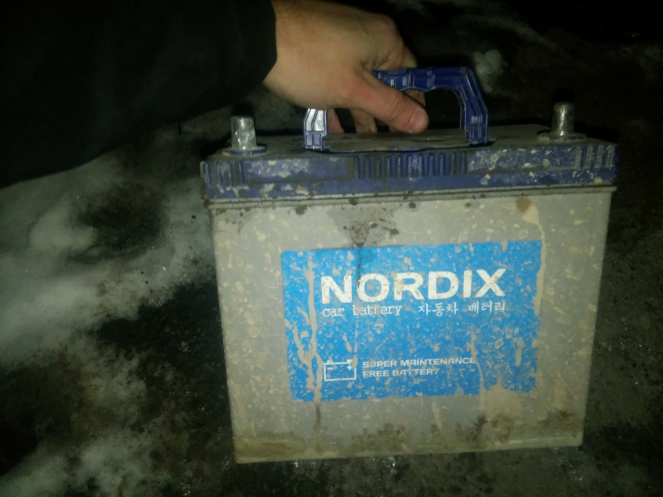 Замена АКБ — даже я смог, блондинка тоже сможет ) — Suzuki Jimny, 1,3 л ...